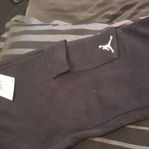 Boys jordan sweats